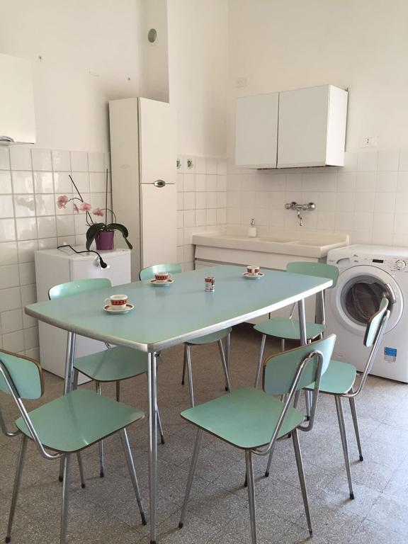 Affittacamere del viaggiatore Ancona Esterno foto